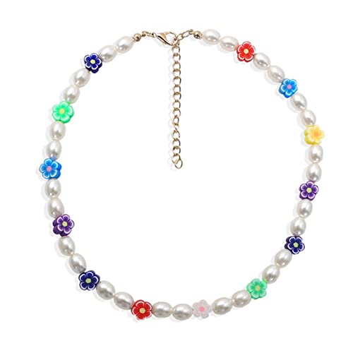Collier de perles pour femmes avec fleurs irrégulières idéal pour vos bijoux de fête