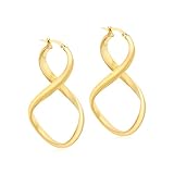 Inspiration italienne : la collection Carissima Gold s’inspire de la romance italienne. Les pièces reflètent la tradition italienne des modèles classiques et la précision du savoir-faire pour la création de pièces uniques qui raviront les amoureux de bijoux