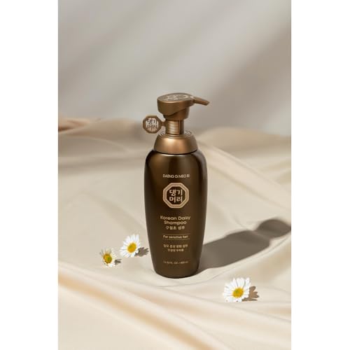 DAENG GI MEO RI - Korean Daisy Shampoo for Sensitive Hair - Gentle Scalp Care, Herbal Extracts, Soothing, Mild Formula, K-beauty Hair Wash (400ml / 13.5 fl. oz), 구절초