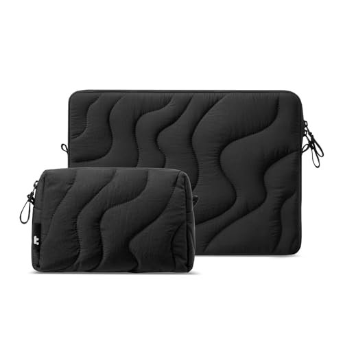 tomtoc 360°保護 ふわふわ パソコンケース 16インチ MacBook Pro M5/M4/M3/M2/M1 Pro/Max 2026-2019対応 ガジェットポーチ付属 軽量 柔らかい 可愛い キルティング バッグ ノートPCケース ラップトップ スリーブ 溶岩（Amazon）