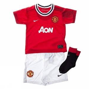 Manchester United Nike Ensemble complet de football Rouge/blanc 2011-12 423973 623 Rouge/blanc 9-12 mois (EU 76-80 cm)