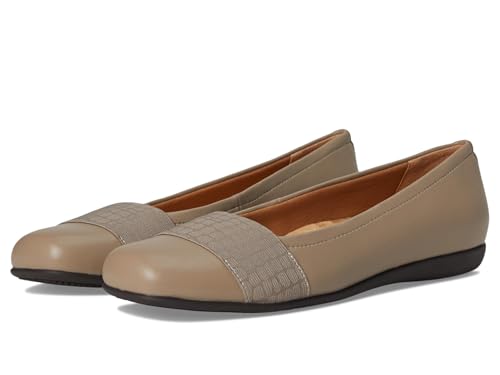 Trotters Women's Samantha Ballet Flat - Main Image