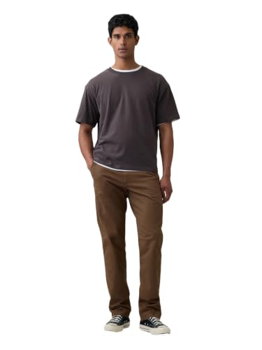 Image of Gap Men's Essential Straight Fit Khaki Chino Pants