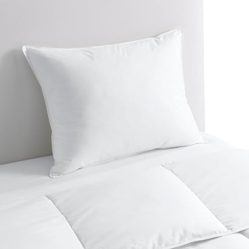 Almohada sintética blanca tamaño estándar mediano