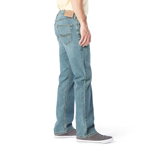 Levi Strauss Signature Gold Men's Relaxed Fit Flex Jeans by Levi Strauss Signature Gold - Used condition - Image 2