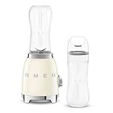 Smeg, Frullatore da Tavolo Compatto PBF01CREU, 2 Livelli di Velocità, Sicurezza Blocco Motore, 2 Bottiglie da 600 ml in Dotazione, Base Antiscivolo, Avvolgicavo Integrato, 300W, Panna