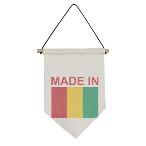 Toile drapeau Guinée Country Love à suspendre pour sublimer votre décoration de bureau