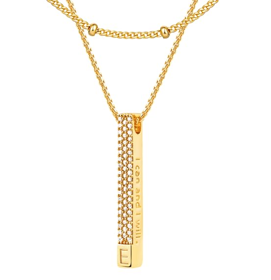 Jenosy Layering Kette Damen Kette mit Buchstaben Gold Personalisierte Kette mit Namen Zarte Halskette mit Stabanhänger für Damen 18K Vergoldete Namenskette Modeschmuck für Frauen und Mädchen