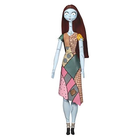DIAMOND SELECT TOYS Nightmare Before Christmas Sally Action Figure Cover