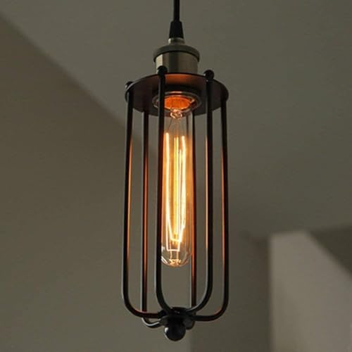 Lustre en pot de fer suspendu pour ambiance bistrot vintage et décoration de cuisine