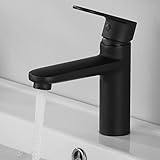 ⛲50% Wasser Sparen - Der Wasserhahn Bad verwendet eine Swiss Newper Wabenbelüfter an, und der Belüfter verwendet ein Wabendesign, machen sie Luft und Wasser vollständig kombiniert, das Wasser ist weich und das Wasser spritzt nicht, wodurch effektiv mehr als 50% Wasser gespart und die Verschwendung von Wasserressourcen vermieden wird. (Abnehmbarer Sprudler, zum Reinigen abnehmbar, um Verstopfungen zu vermeiden.)