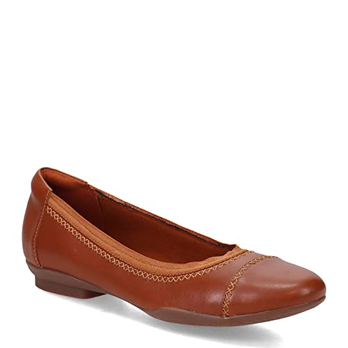 Clarks Clarks Women's Sara Bay Ballet Flat, Caramel Leather, 8