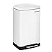 SONGMICS Cubo de basura, Cubo de reciclaje de 30L, Cubo de pedal de acero, con cubo interior y tapa, Cierre suave, Hermético, para cocina, sala de estar, Blanco LTB01W