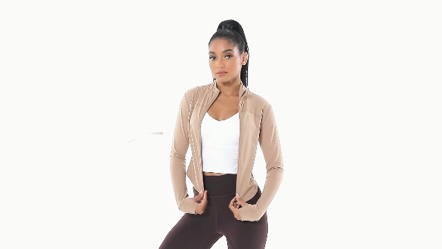 ⭐️新品✨QUEENIEKEランニング ジャケット 親指穴付き カーキ L 長袖 ⭐️新品✨QUEENIEKEランニング ジャケット 親指穴付き カーキ L 長袖