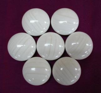 Amazon | 囲碁 日向特製蛤碁石 実用 34号（厚さ約9.5mm） | 囲碁