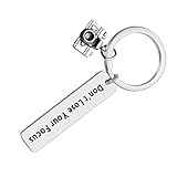 Idéal pour les passionnés de photographie et les personnes avant-gardistes à la recherche d'accessoires uniques qui mettent en valeur la créativité individuelle et l'esthétique moderne