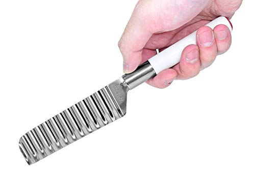 Crinkle Cutting Knife