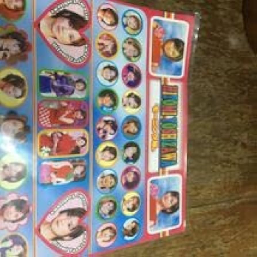 Amazon.co.jp: モーニング娘 吉澤ひとみ シール 初期 : おもちゃ