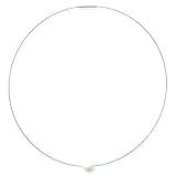 ✔ HOCHWERTIGE MATERIALIEN: Dieser zarte, flexible Halsreif mit 10 mm Süßwasserperle und hat eine Gesamtlänge von 50 cm. Der Stahlreif mit Edelstahlbajonett ist gelasert - nicht geklebt - und ist dadurch besonders stabil. Bei der Herstellung verwenden wir wertbeständige Materialien von höchster Qualität