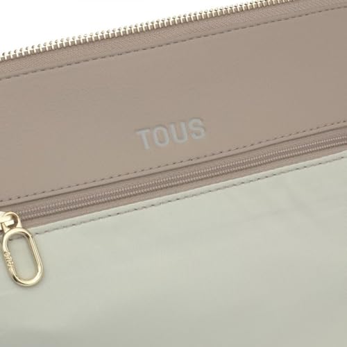 TOUS Contemporary, Grey3