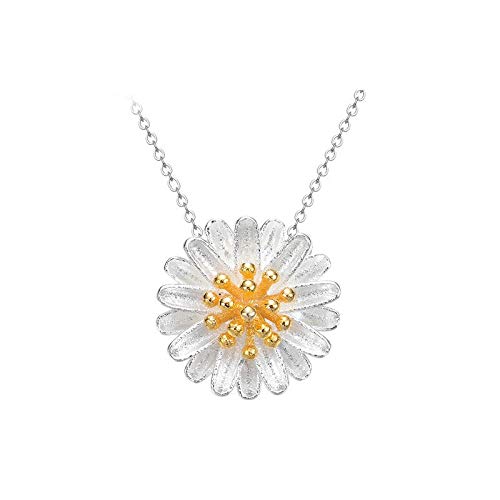 Pendentifs et colliers en argent pour sublimer vos tenues de soirée