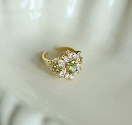 Vintage French Style Green Crystal Ring for Women, Elegant Palace Design Adjustable Open Ring, Luxury Statement Jewelry