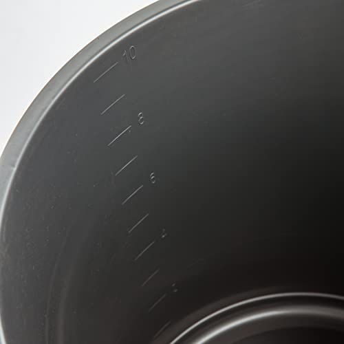 2friends Putzeimer 10l Haushalteimer, Eimer 2er Set, Wischeimer mit Meßskala und Metallgriff, Putzkübel aus Kunststoff, Plastikeimer ohne BPA, Wascheimer grau, vielseitig und robust, Made in EU – Bild 4