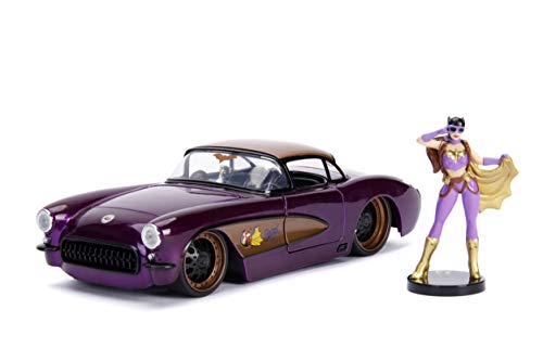 Jada Toys DC Comics Bombshells Batgirl 1957 Chevy Corvette Voiture Jouet de Die-cast Portes, Coffre et Capot ouvrables avec Figurine Bat Girl Échelle 1:24 Violet/doré