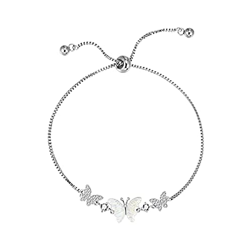 Boucle d'oreille femme et collier pour illuminer vos tenues de bureau quotidiennes