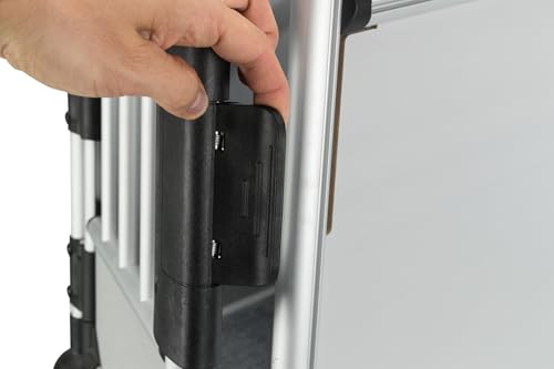 TRIXIE Hunde-Transportbox Aluminium in silber - S: 46 × 56 × 60 cm - stabile und geräuscharme Hundebox mit abgeschrägten Seiten, Sicherheitsverschluss & rutschfester Liegematte – 39340