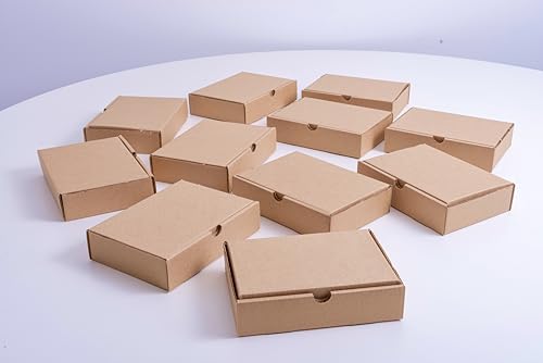 IPEA Versandkartons 21 x 15 x 5 cm für Versand, E-Commerce, Geschenke - 10 Stück - Made in Italy - Kartonboxen - Quadratische Karotns zum Verpacken von Gegenständen, Veranstaltungen - Faltkartons