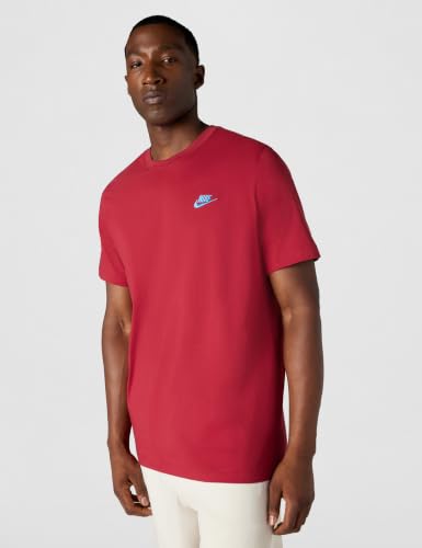 Image of Nike Men's Sportswear Club T-Shirt