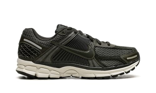 Image of Nike Women's Zoom Vomero 5 Running Shoes