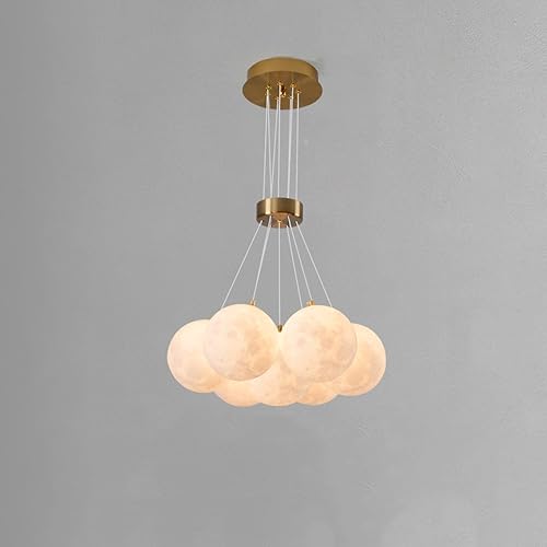 Chandelier lune et terre pour illuminer vos dîners avec sa douce lumière blanche