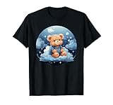 Stellen Sie sich die magische Nacht vor, während Sie mit diesem entzückenden Teddybär auf einer flauschigen Wolke treiben, umgeben von funkelnden Sternen und einem verträumten Himmel, perfekt für kleine Träumer.