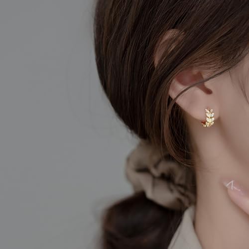 SLUYNZ Sterling Silver CZ Leaf Hoop Earrings for Women Teens Dainty Olive Leaf Hoop Earrings Huggie2