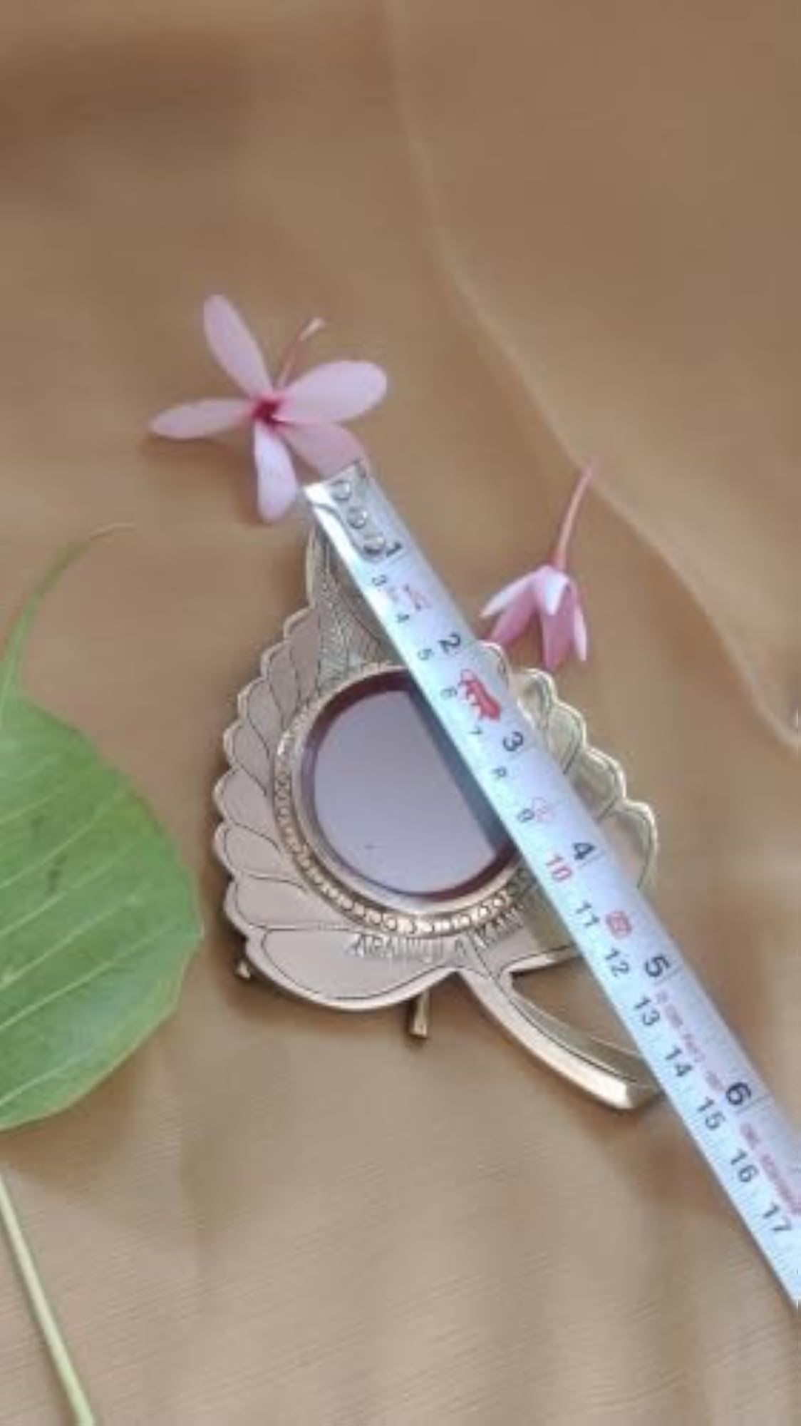 Aranmula Kannadi Krishna Banyan Leaf Model Metal Mirror