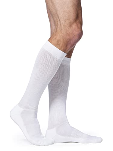 Image of DYNAVEN by Sigvaris Unisex Compression Calf-High Cushioned Socks for Men, Women 20-30mmHg Weight - Closed Toe Design for Everyday Support