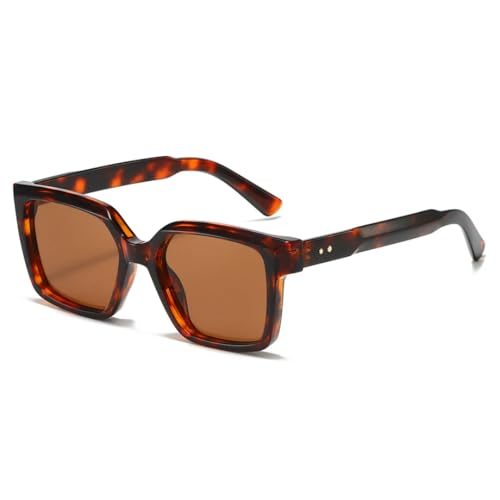Lunettes de soleil femmes imprimé léopard idéales pour vos terrasses de café