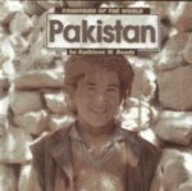 Pakistan (Countries of the World (Capstone)) 0736808159 Book Cover