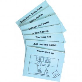 Paperback The Peacekeeper Series, Level 2 Book