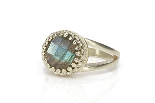 Bague labradorite gravée en argent, le cadeau idéal pour femme