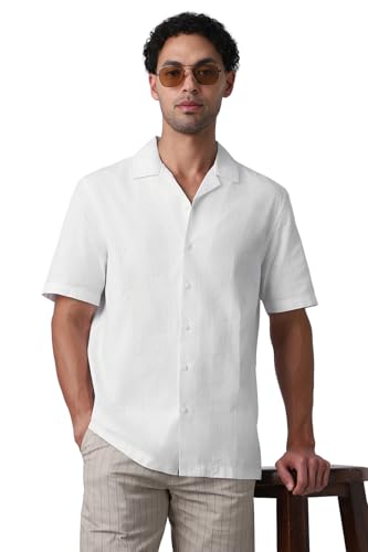 Image of Peter England Men's Casual Half Sleeve Resort Collar Shirt in 100% Cotton Seersucker with Striped Design
