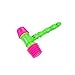 Un piccolo giocattolo del martello in particolare un giocattolo strisciante del martello con fischietto per i bambini che giocano divertenti (colore casuale)