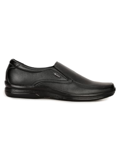 Image of Bata Men Pull On Shoes