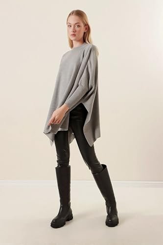 Image of Women's Crew Neck Batwing Sleeve Split Hem Oversized Knit Poncho Sweater