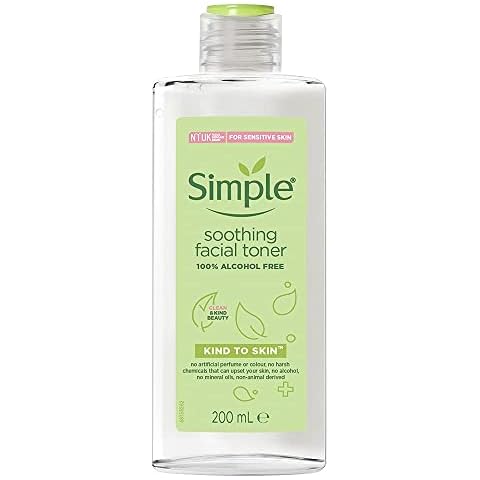 Simple Kind to Skin Gesichtswasser Cover