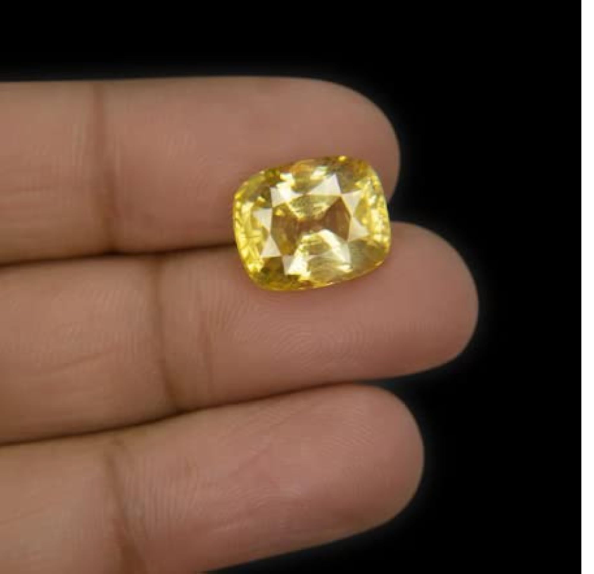 Ceylon Yellow Sapphire Gemstone, Certified 4.10 Ratti