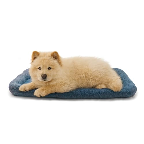 HugglePets Comfy Sheepskin Enclosed Dog Bed Medium Dove Grey. Rectangular Machine Washable Dog Beds with Thick Edging and Slip-Proof Backing.