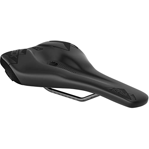 La nuova forma ERGOWAVE offre ancora più sollievo, comfort e tecnologia in quanto si adatta perfettamente ai rami ischiatici bulbosi. Materiale di grip aggiuntivo sul rivestimento della sella sul gradino posteriore rialzato per una maggiore presa sulle salite da seduti.
